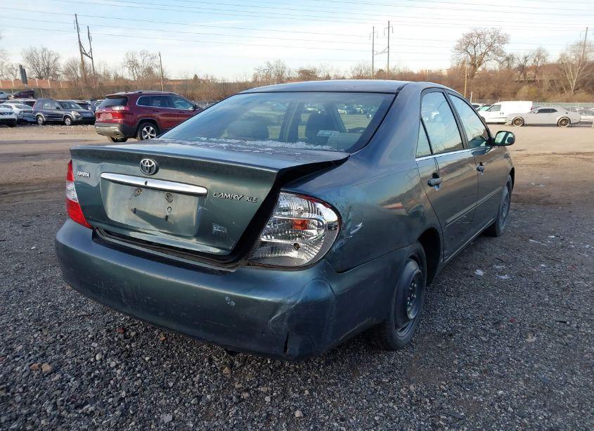 Photo 6 of 2002 Toyota Camry XLE (VIN 4T1BE32K62U537621)