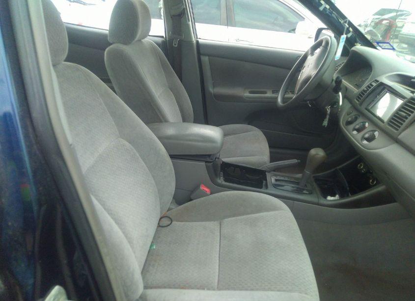 Photo 5 of 2002 Toyota Camry LE (VIN 4T1BE32K62U539580)