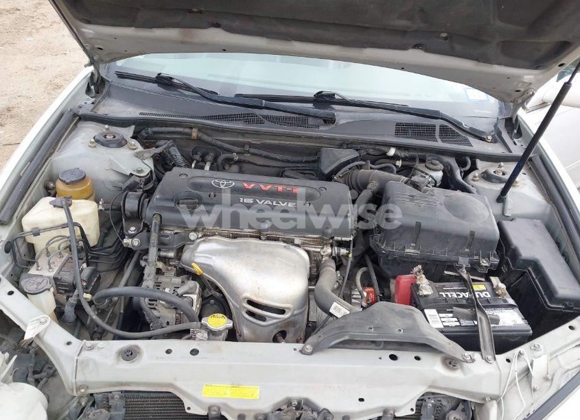 Photo 10 of 2002 Toyota Camry XLE (VIN 4T1BE32K62U608221)