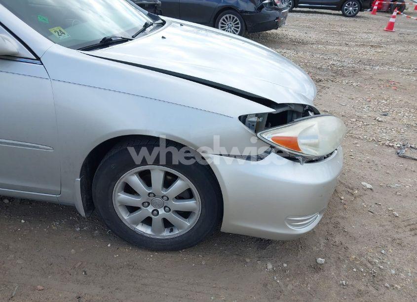 Photo 12 of 2002 Toyota Camry XLE (VIN 4T1BE32K62U608221)