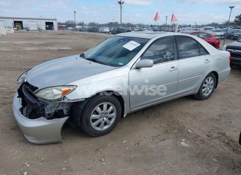 Photo 2 of 2002 Toyota Camry XLE (VIN 4T1BE32K62U608221)