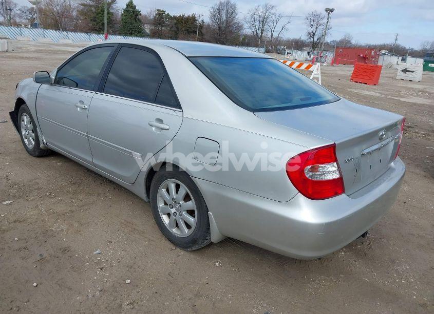 Photo 3 of 2002 Toyota Camry XLE (VIN 4T1BE32K62U608221)