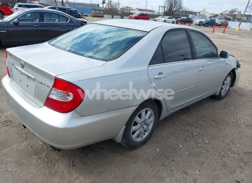 Photo 4 of 2002 Toyota Camry XLE (VIN 4T1BE32K62U608221)