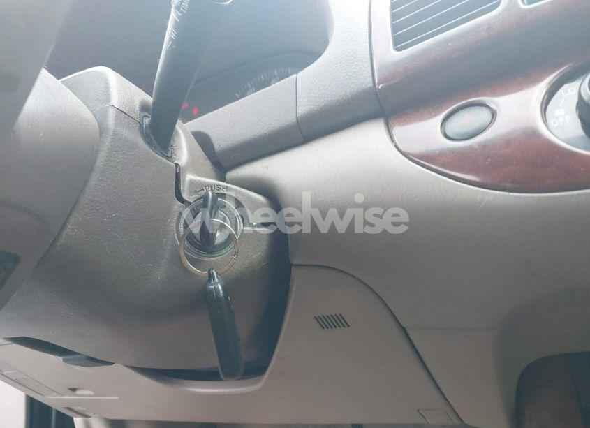 Photo 11 of 2002 Toyota Camry LE (VIN 4T1BE32K62U621003)