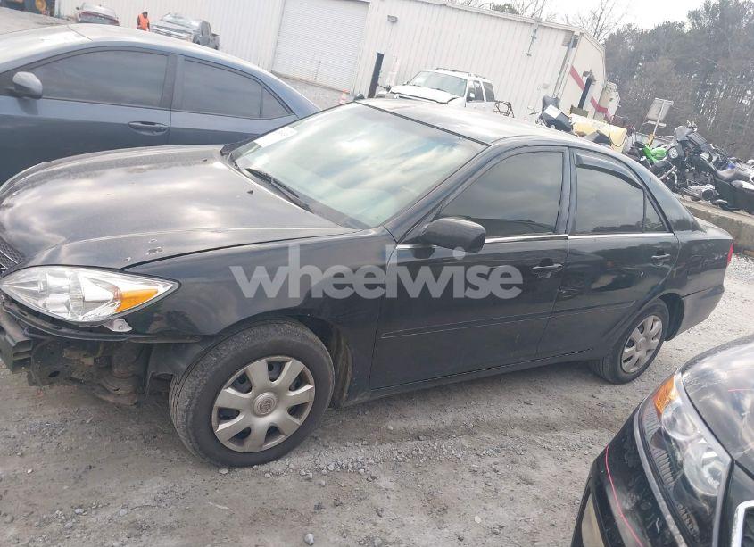 Photo 15 of 2002 Toyota Camry LE (VIN 4T1BE32K62U621003)