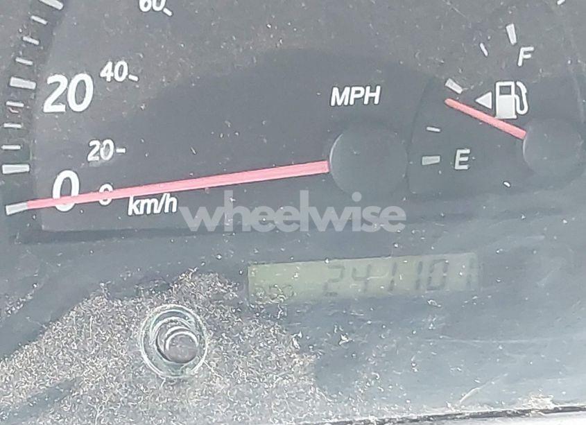 Photo 16 of 2002 Toyota Camry LE (VIN 4T1BE32K62U621003)