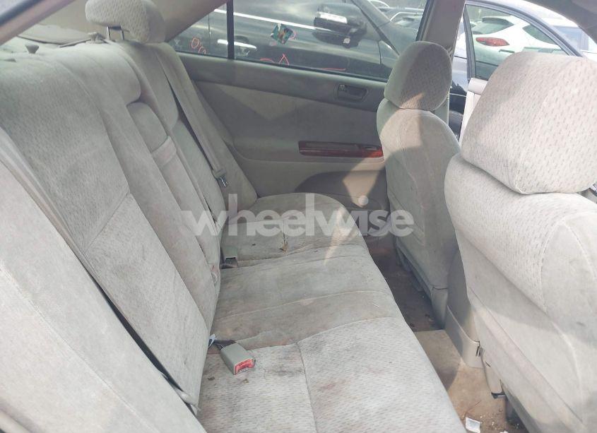 Photo 8 of 2002 Toyota Camry LE (VIN 4T1BE32K62U621003)