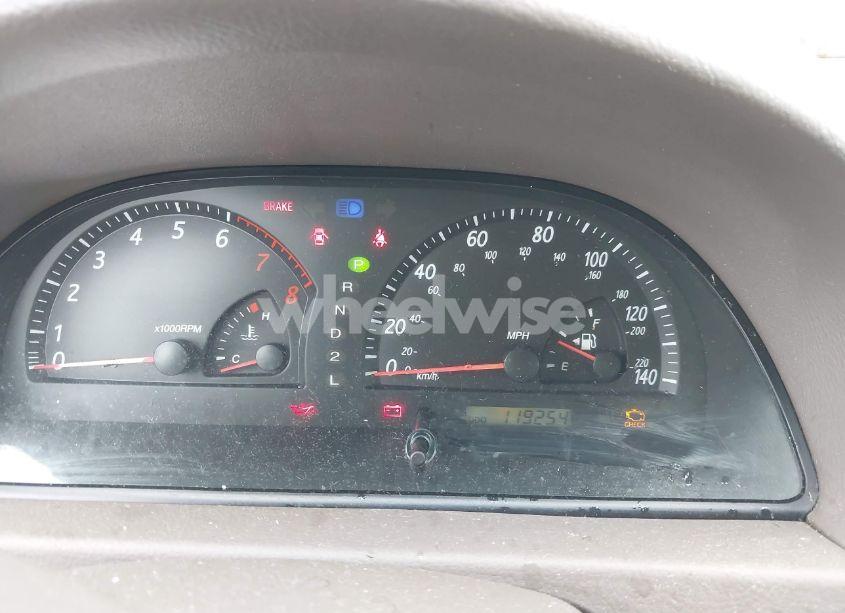 Photo 7 of 2003 Toyota Camry LE (VIN 4T1BE32K63U127628)