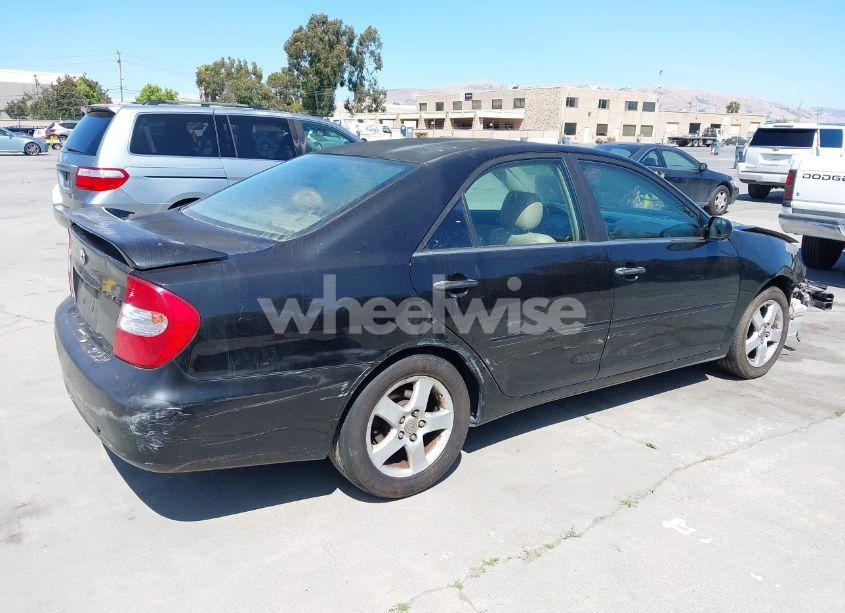 Photo 4 of 2003 Toyota Camry SE (VIN 4T1BE32K63U166896)