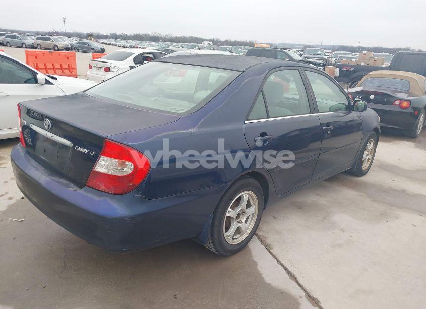 Photo 4 of 2003 Toyota Camry LE (VIN 4T1BE32K63U174903)