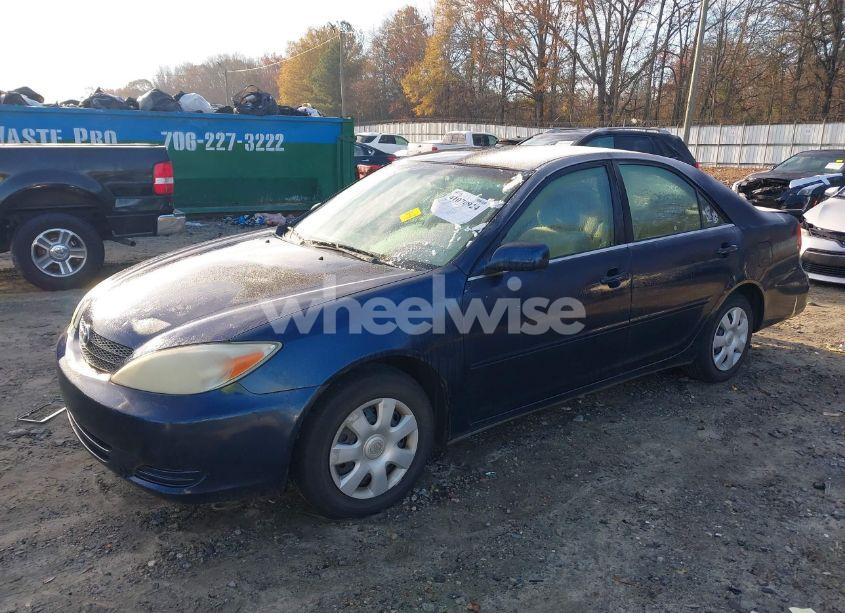 Photo 2 of 2003 Toyota Camry LE (VIN 4T1BE32K63U186954)