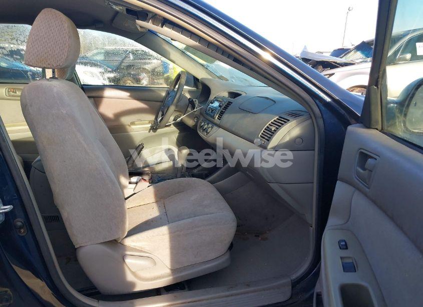 Photo 5 of 2003 Toyota Camry LE (VIN 4T1BE32K63U186954)