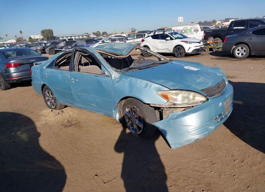 2003 Toyota Camry LE (VIN 4T1BE32K63U242567) main photo