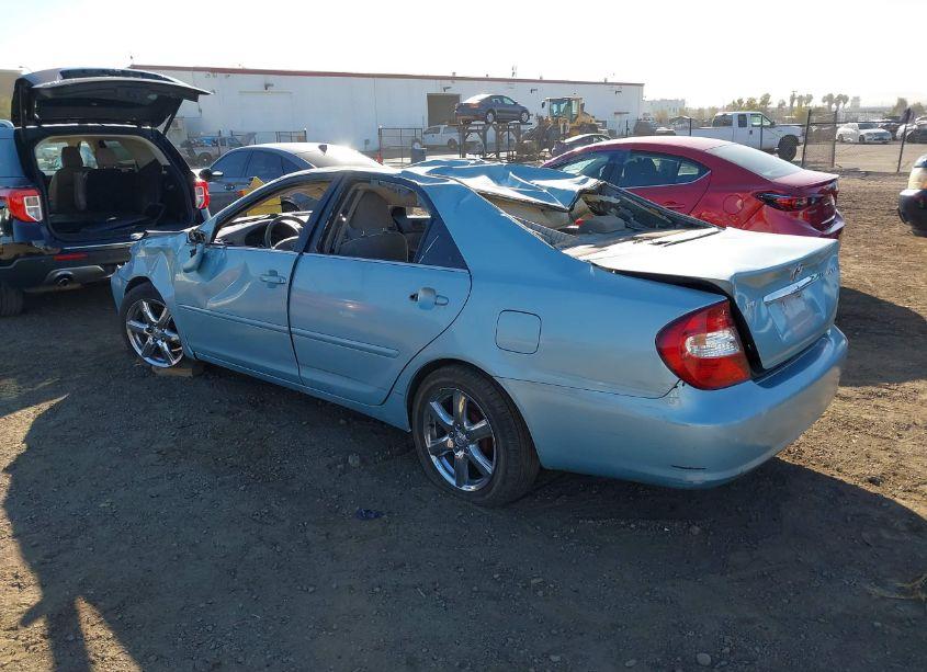 Photo 3 of 2003 Toyota Camry LE (VIN 4T1BE32K63U242567)