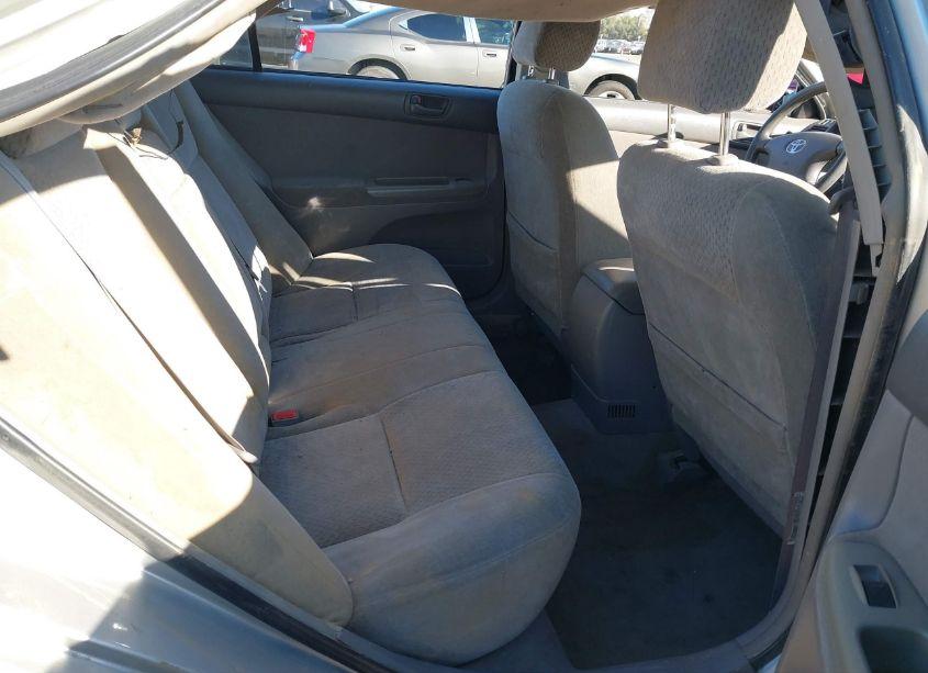 Photo 8 of 2003 Toyota Camry LE (VIN 4T1BE32K63U242567)