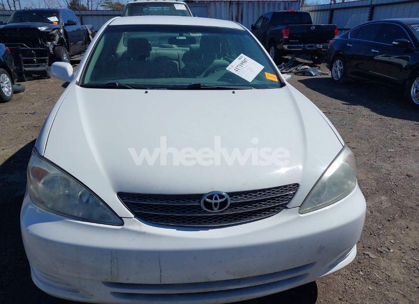 Photo 12 of 2003 Toyota Camry LE (VIN 4T1BE32K63U249910)