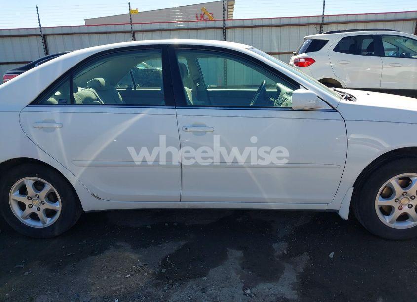 Photo 13 of 2003 Toyota Camry LE (VIN 4T1BE32K63U249910)