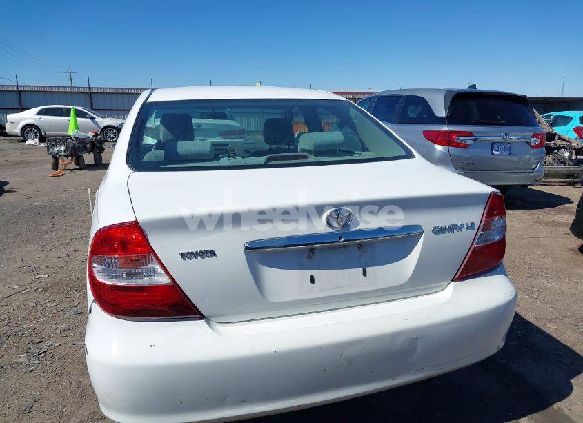 Photo 16 of 2003 Toyota Camry LE (VIN 4T1BE32K63U249910)