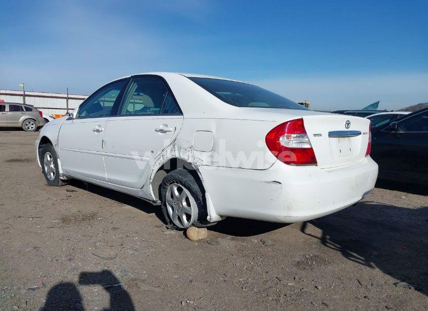 Photo 3 of 2003 Toyota Camry LE (VIN 4T1BE32K63U249910)