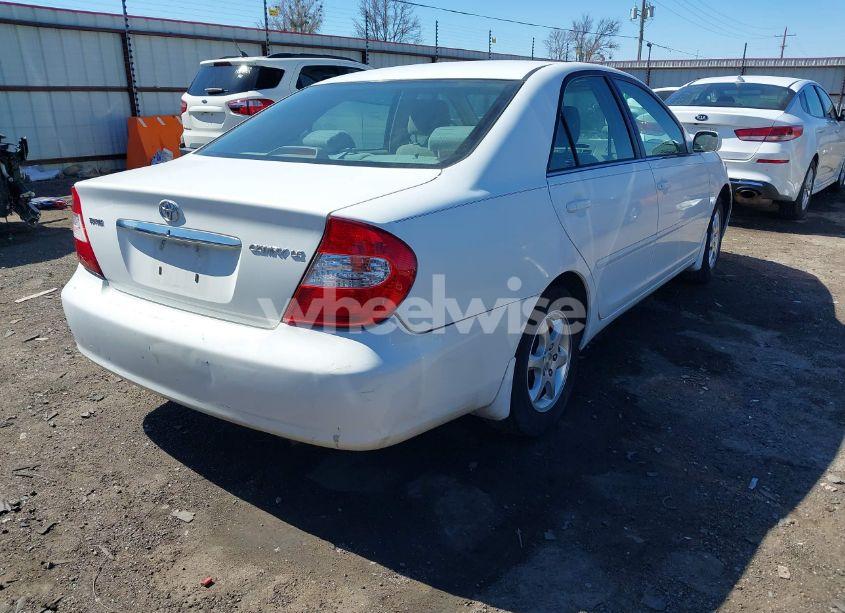 Photo 4 of 2003 Toyota Camry LE (VIN 4T1BE32K63U249910)