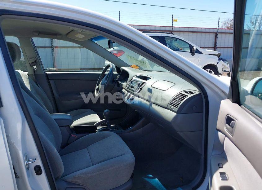 Photo 5 of 2003 Toyota Camry LE (VIN 4T1BE32K63U249910)