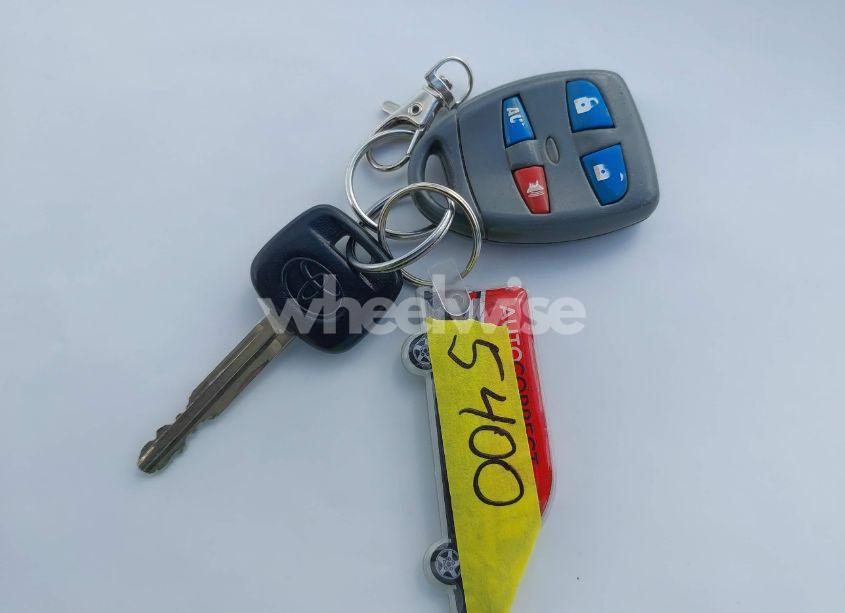 Photo 11 of 2003 Toyota Camry LE (VIN 4T1BE32K63U655864)