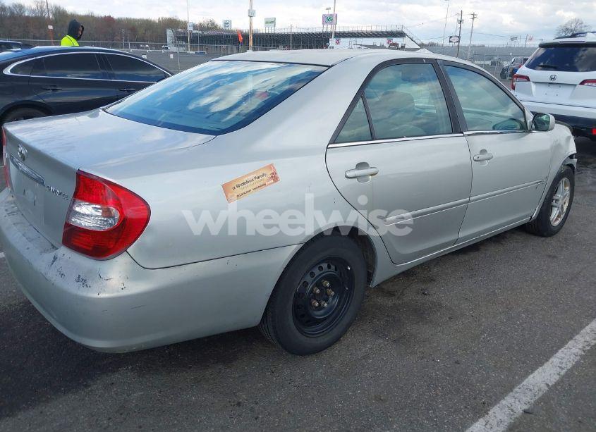Photo 4 of 2003 Toyota Camry LE (VIN 4T1BE32K63U655864)