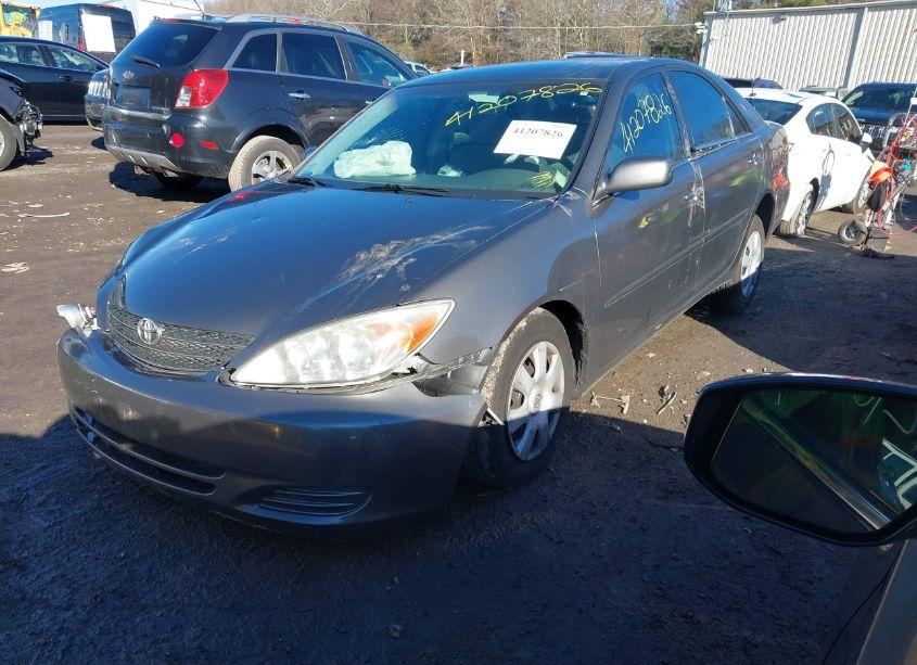 Photo 2 of 2003 Toyota Camry LE (VIN 4T1BE32K63U691439)