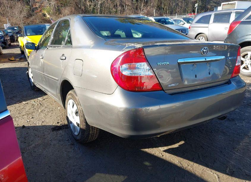 Photo 3 of 2003 Toyota Camry LE (VIN 4T1BE32K63U691439)