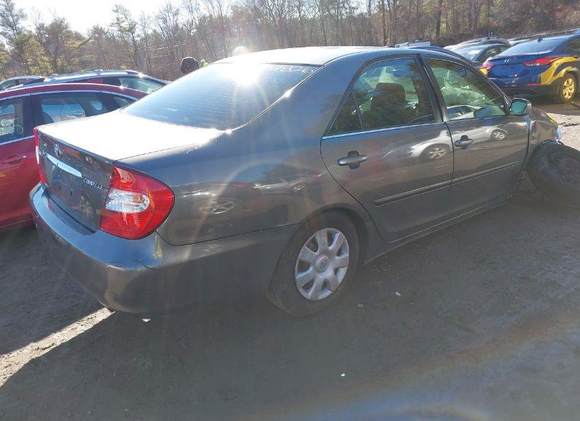Photo 4 of 2003 Toyota Camry LE (VIN 4T1BE32K63U691439)