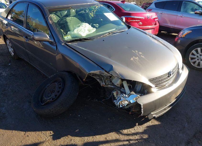 Photo 6 of 2003 Toyota Camry LE (VIN 4T1BE32K63U691439)