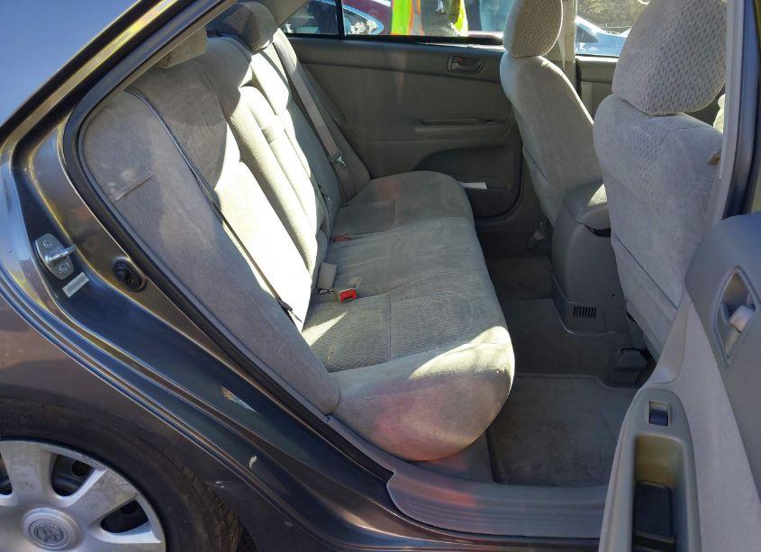 Photo 8 of 2003 Toyota Camry LE (VIN 4T1BE32K63U691439)