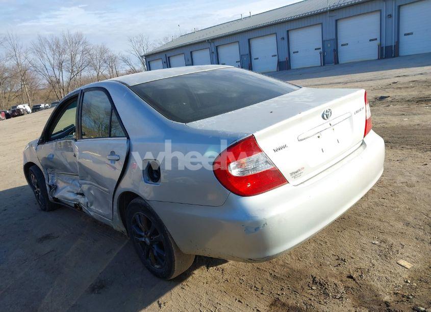 Photo 3 of 2003 Toyota Camry LE (VIN 4T1BE32K63U696446)