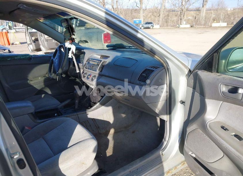 Photo 5 of 2003 Toyota Camry LE (VIN 4T1BE32K63U696446)