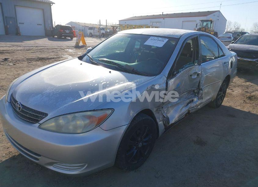 Photo 6 of 2003 Toyota Camry LE (VIN 4T1BE32K63U696446)