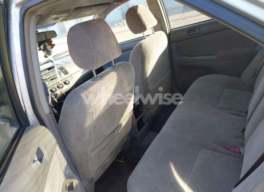 Photo 8 of 2003 Toyota Camry LE (VIN 4T1BE32K63U696446)