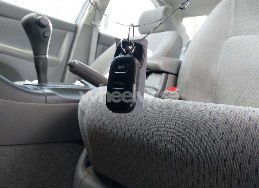 Photo 11 of 2003 Toyota Camry LE (VIN 4T1BE32K63U696544)