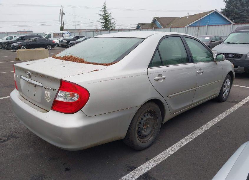 Photo 4 of 2003 Toyota Camry LE (VIN 4T1BE32K63U722852)