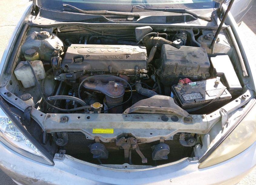 Photo 10 of 2003 Toyota Camry LE (VIN 4T1BE32K63U739523)