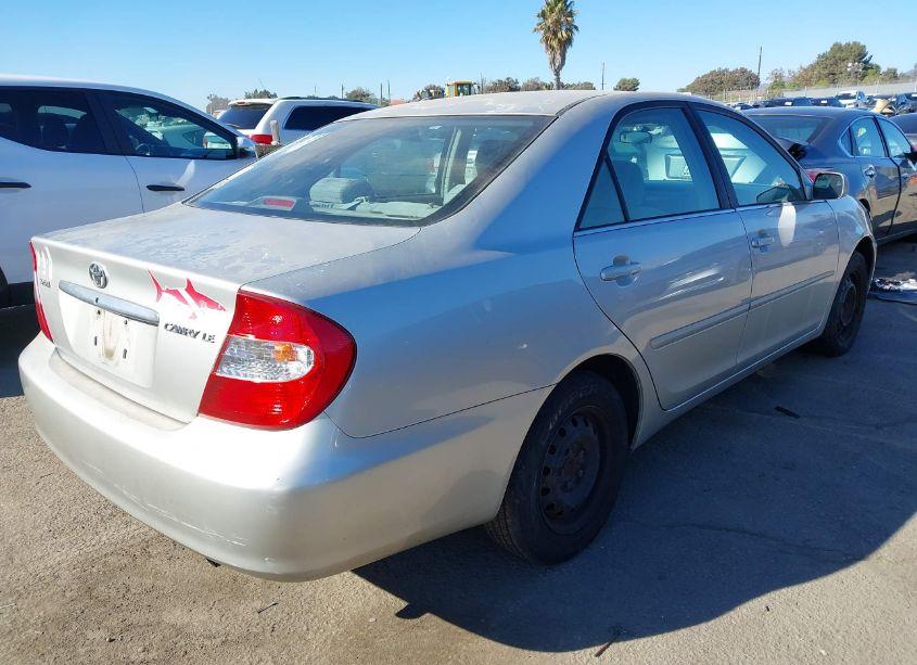 Photo 4 of 2003 Toyota Camry LE (VIN 4T1BE32K63U739523)