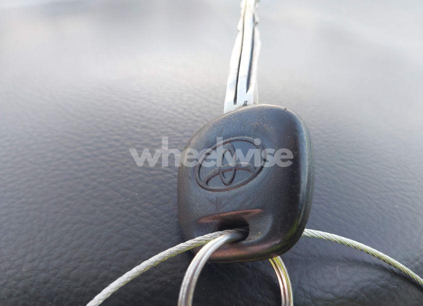 Photo 11 of 2003 Toyota Camry SE (VIN 4T1BE32K63U752904)