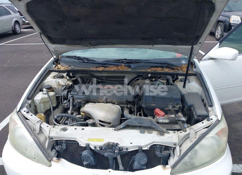 Photo 10 of 2004 Toyota Camry LE (VIN 4T1BE32K64U277496)