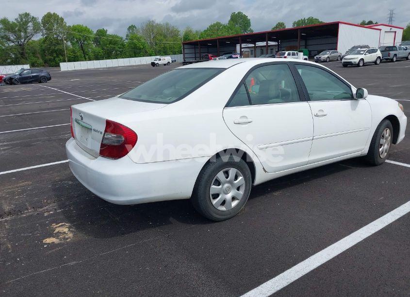 Photo 4 of 2004 Toyota Camry LE (VIN 4T1BE32K64U277496)