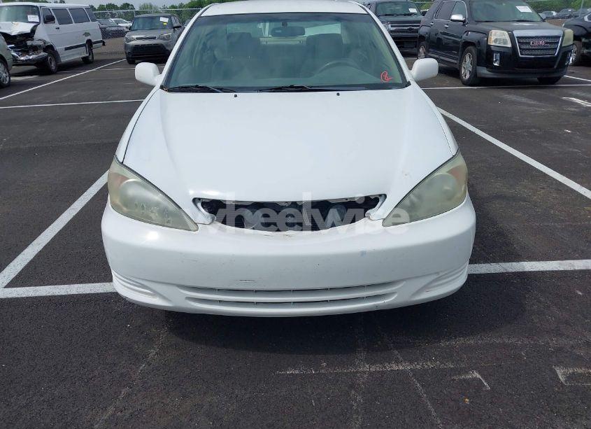 Photo 6 of 2004 Toyota Camry LE (VIN 4T1BE32K64U277496)