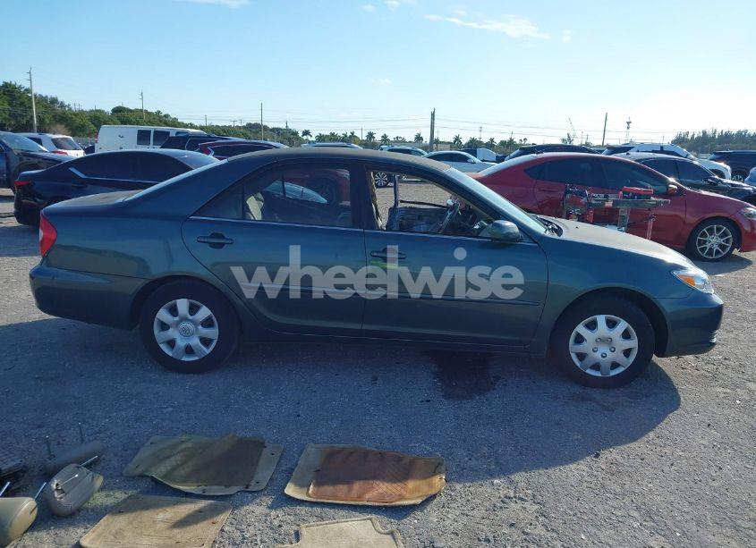 Photo 14 of 2004 Toyota Camry LE (VIN 4T1BE32K64U286277)