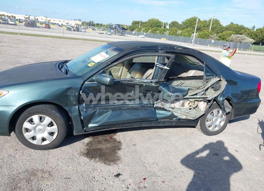 Photo 6 of 2004 Toyota Camry LE (VIN 4T1BE32K64U286277)