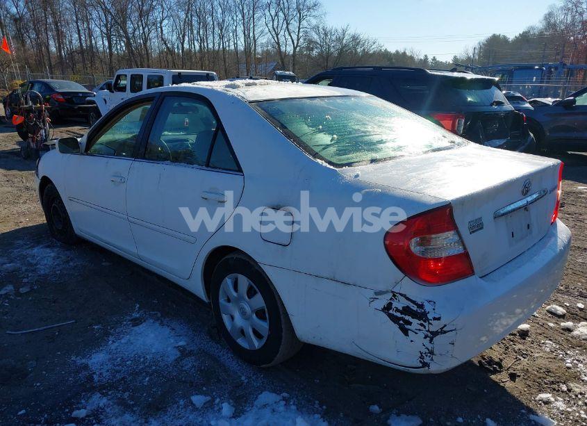 Photo 3 of 2004 Toyota Camry LE (VIN 4T1BE32K64U314885)