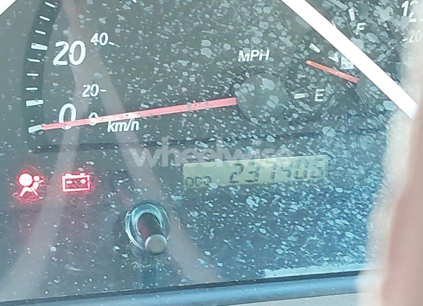 Photo 15 of 2004 Toyota Camry LE (VIN 4T1BE32K64U343500)