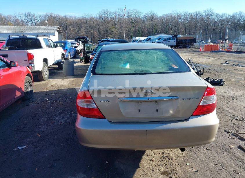 Photo 16 of 2004 Toyota Camry LE (VIN 4T1BE32K64U343500)