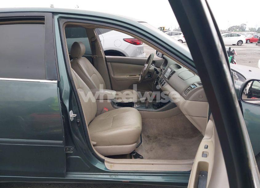 Photo 5 of 2004 Toyota Camry LE (VIN 4T1BE32K64U357168)